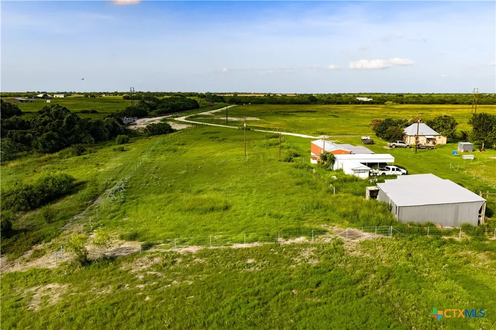 505 Black Bayou Rd #2 Road Bloomington, TX 77951