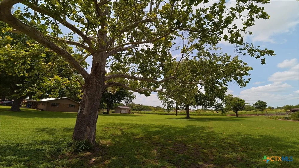 Westview Drive Seguin, TX 78155