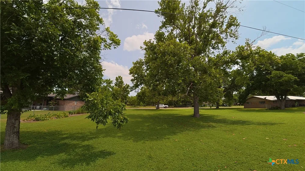 Westview Drive Seguin, TX 78155