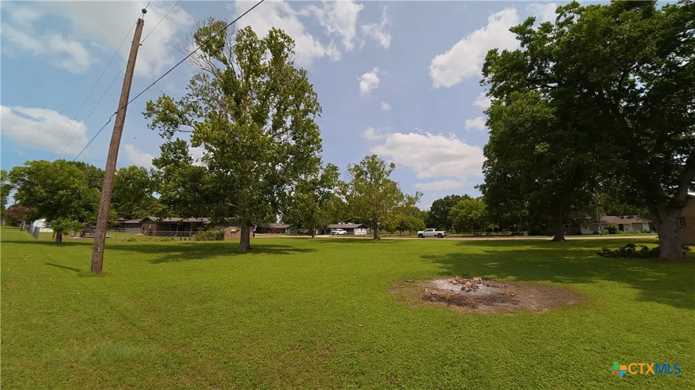 Westview Drive Seguin, TX 78155