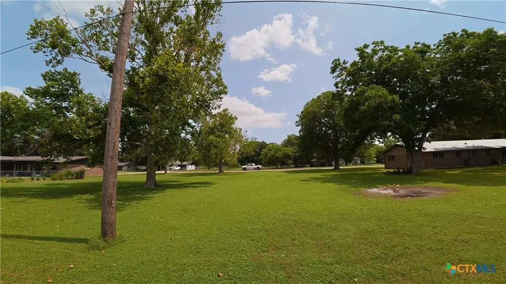 Westview Drive Seguin, TX 78155