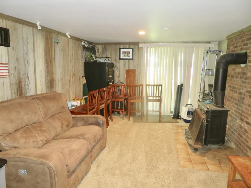 12004 Elmdale Drive Manchester, MI 48158