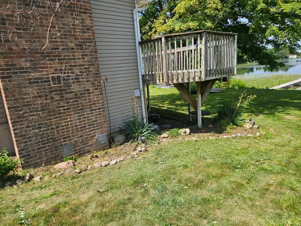 12004 Elmdale Drive Manchester, MI 48158