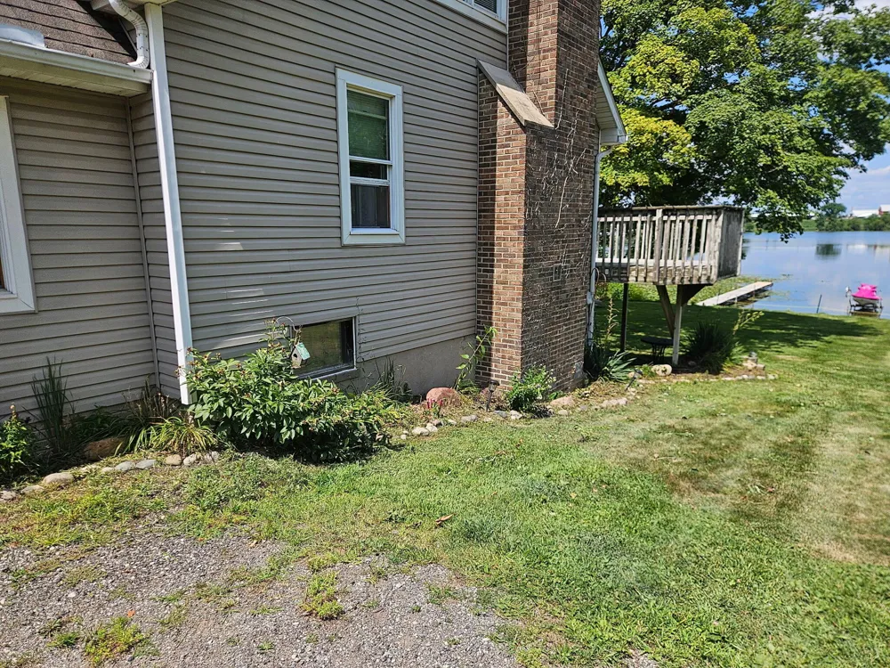 12004 Elmdale Drive Manchester, MI 48158