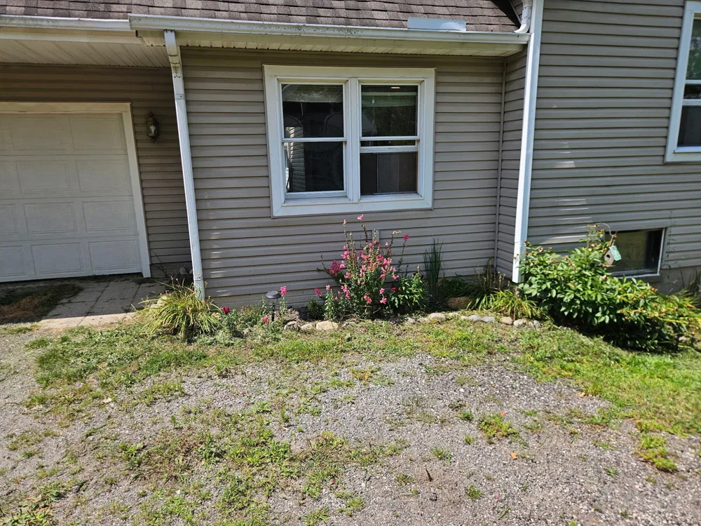 12004 Elmdale Drive Manchester, MI 48158