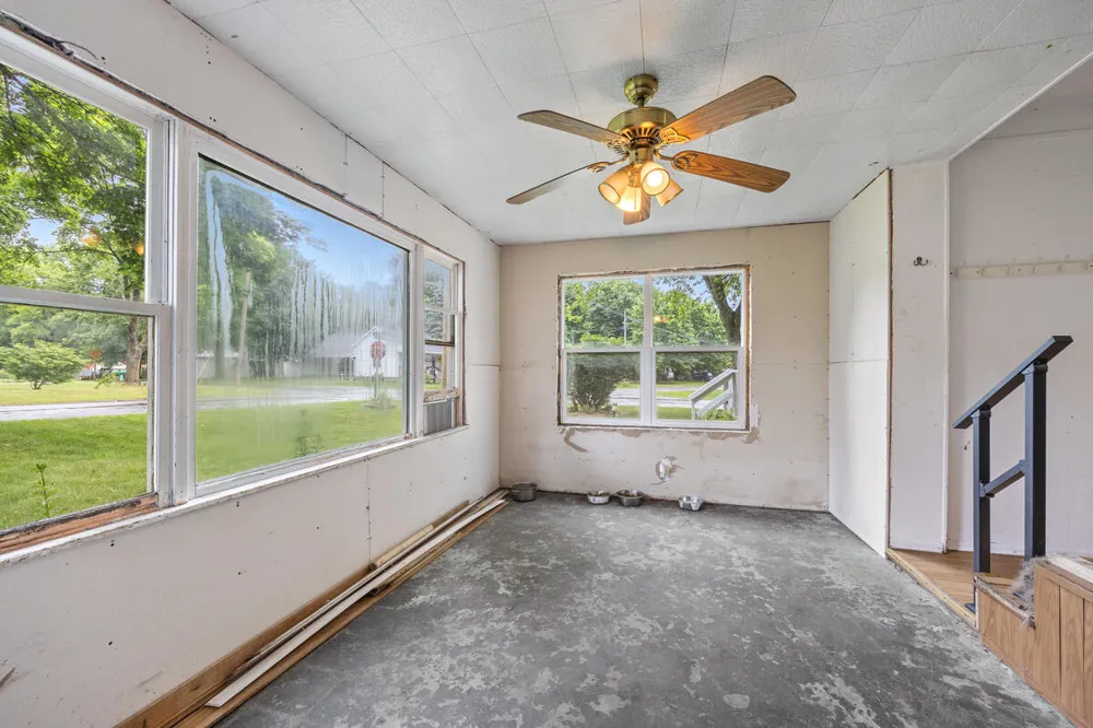 218 Edgar Street Lakeview, MI 48850