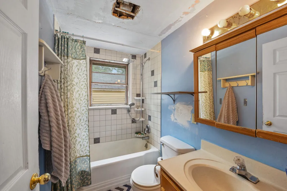 218 Edgar Street Lakeview, MI 48850