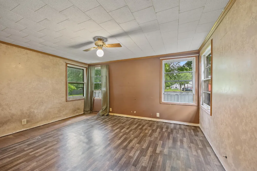 218 Edgar Street Lakeview, MI 48850