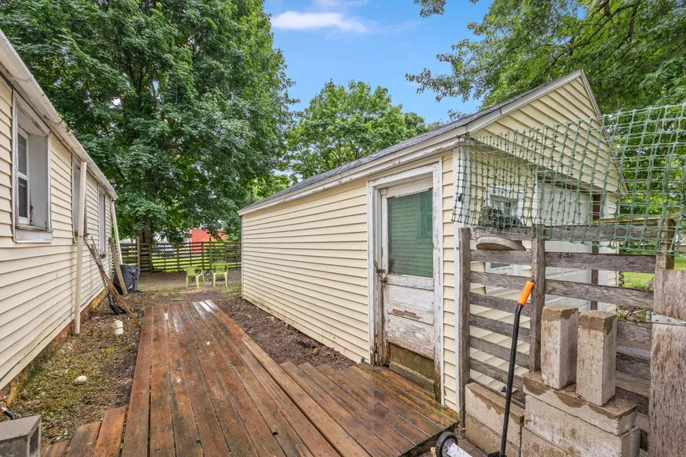218 Edgar Street Lakeview, MI 48850