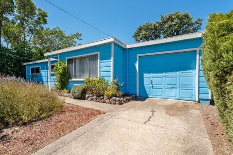 212 Tedford Avenue