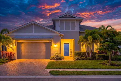 8154 REDONDA LOOP