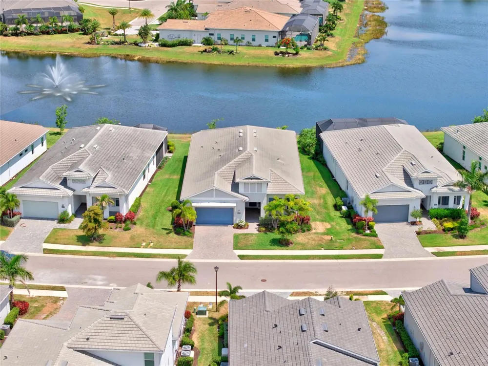 8154 REDONDA LOOP Lakewood Ranch, FL 34202