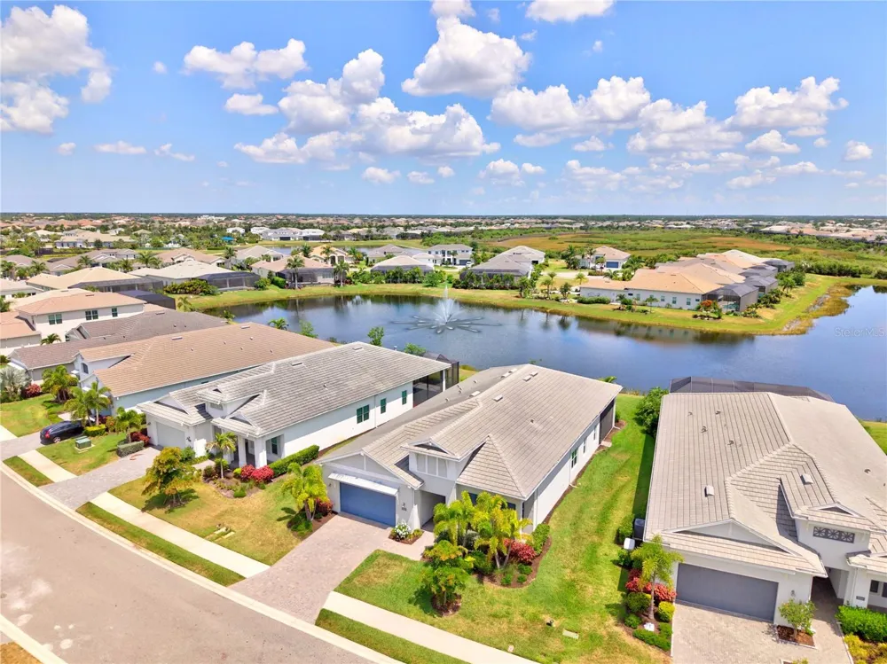 8154 REDONDA LOOP Lakewood Ranch, FL 34202