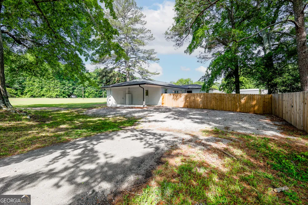 39 Payne DR Comer, GA 30629