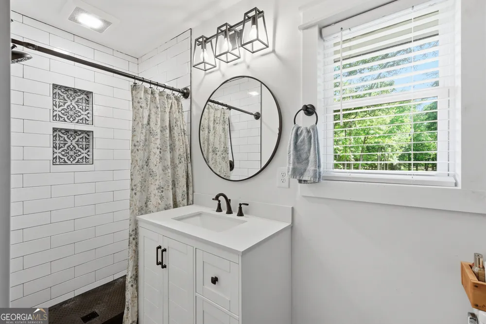 39 Payne DR Comer, GA 30629