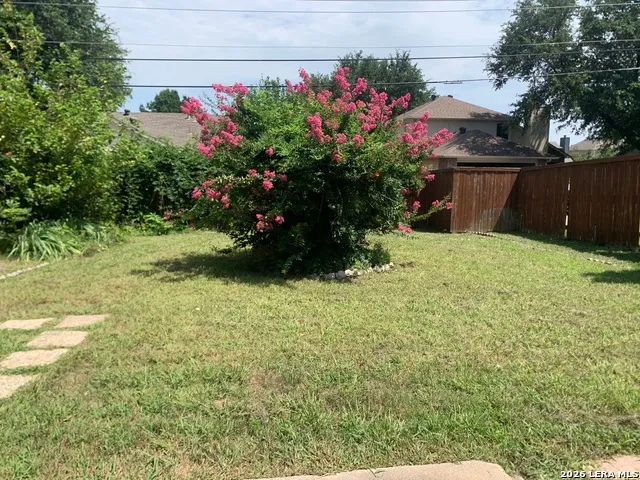 110 RIDGEGATE DR Garland, TX 75040