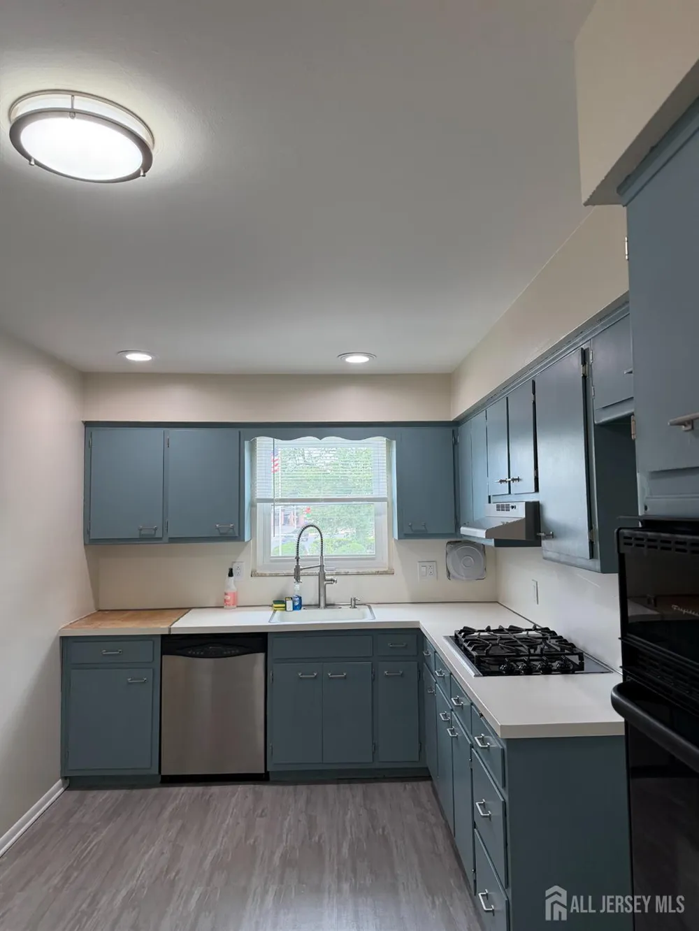 2518 Spruce Street Union, NJ 07083