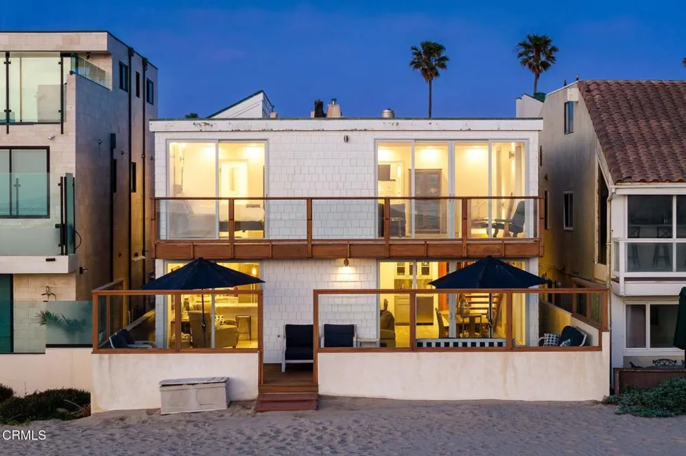 3373 Ocean Drive Oxnard, CA 93035