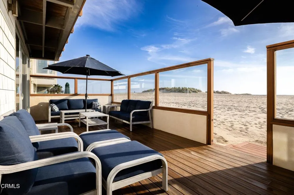 3373 Ocean Drive Oxnard, CA 93035