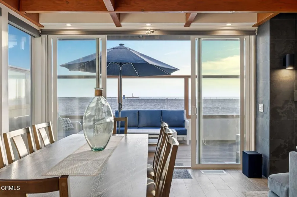 3373 Ocean Drive Oxnard, CA 93035