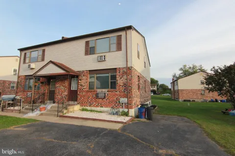 9 THOMAS ROAD #1