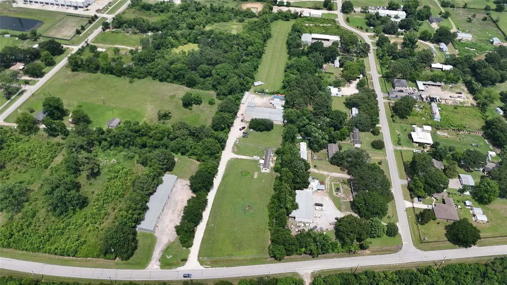 27930 Calvert Road Tomball, TX 77377