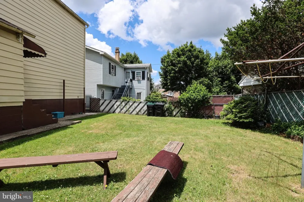 9 HEMLOCK STREET West Hazleton, PA 18202