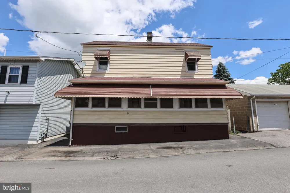 9 HEMLOCK STREET West Hazleton, PA 18202