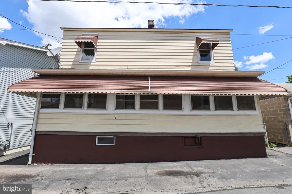 9 HEMLOCK STREET West Hazleton, PA 18202