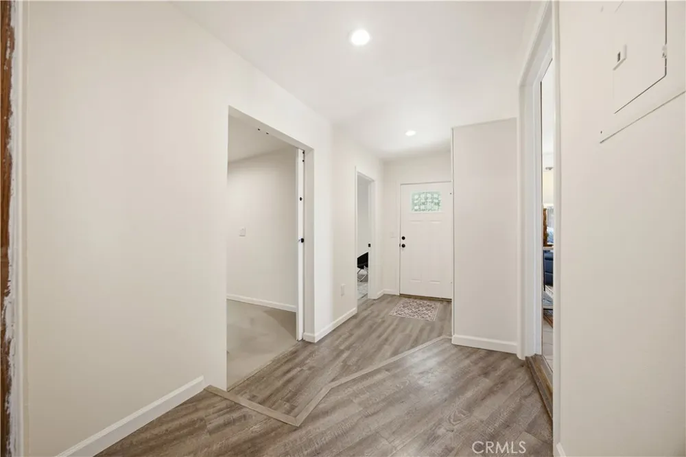 10170 Maude Ave Sunland, CA 91040