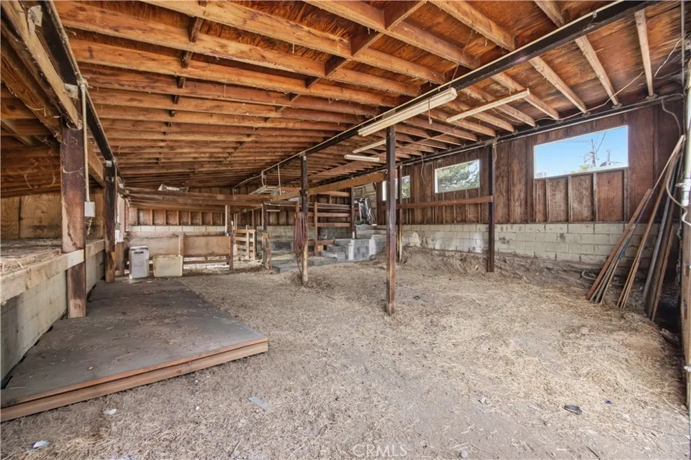 10170 Maude Ave Sunland, CA 91040
