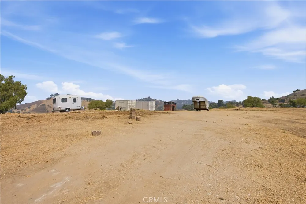 10170 Maude Ave Sunland, CA 91040