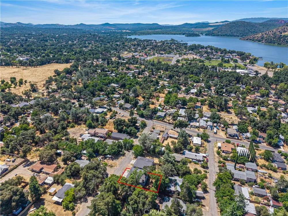 3605 Vista Clearlake, CA 95422