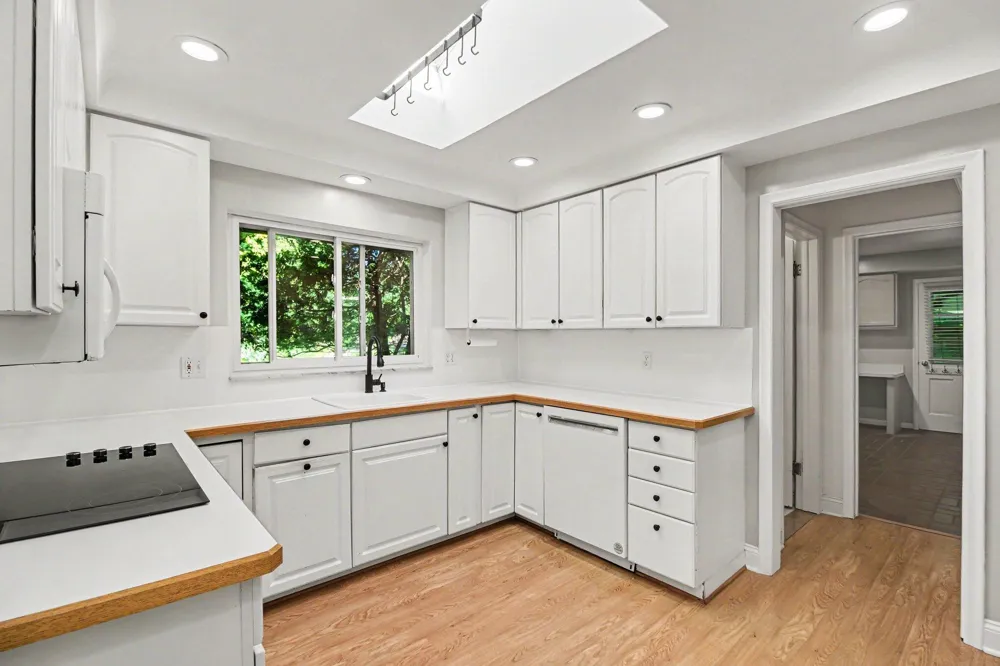24900 Cromwell Drive Franklin, MI 48025