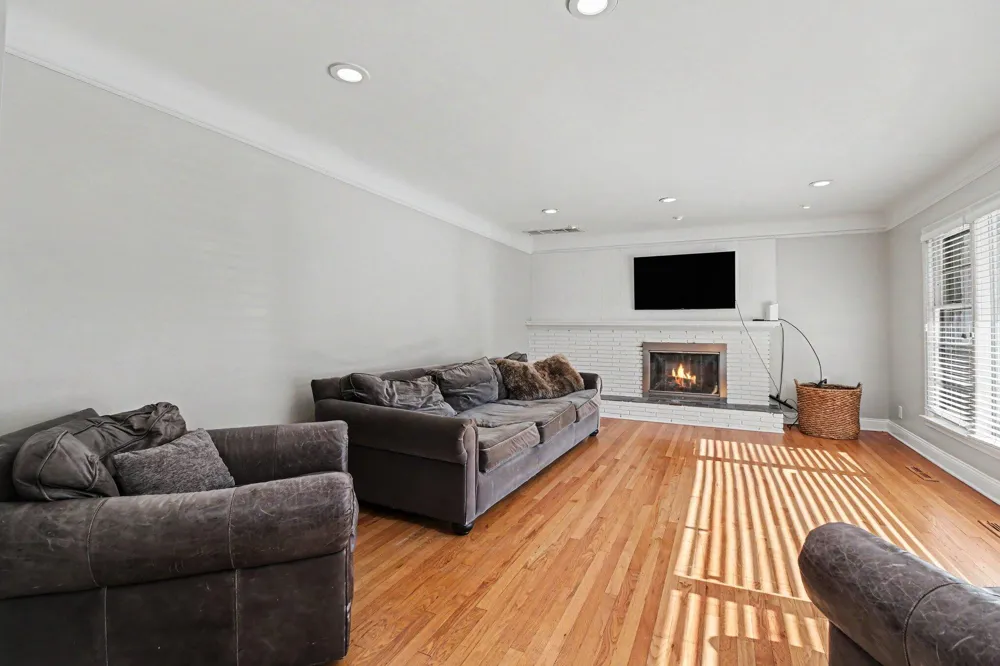 24900 Cromwell Drive Franklin, MI 48025