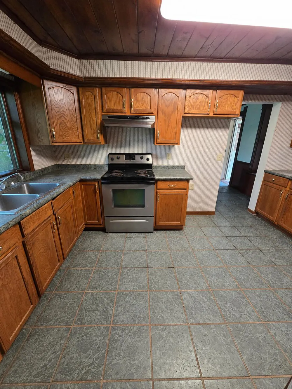 8733 S Cochran Avenue Olivet, MI 49076