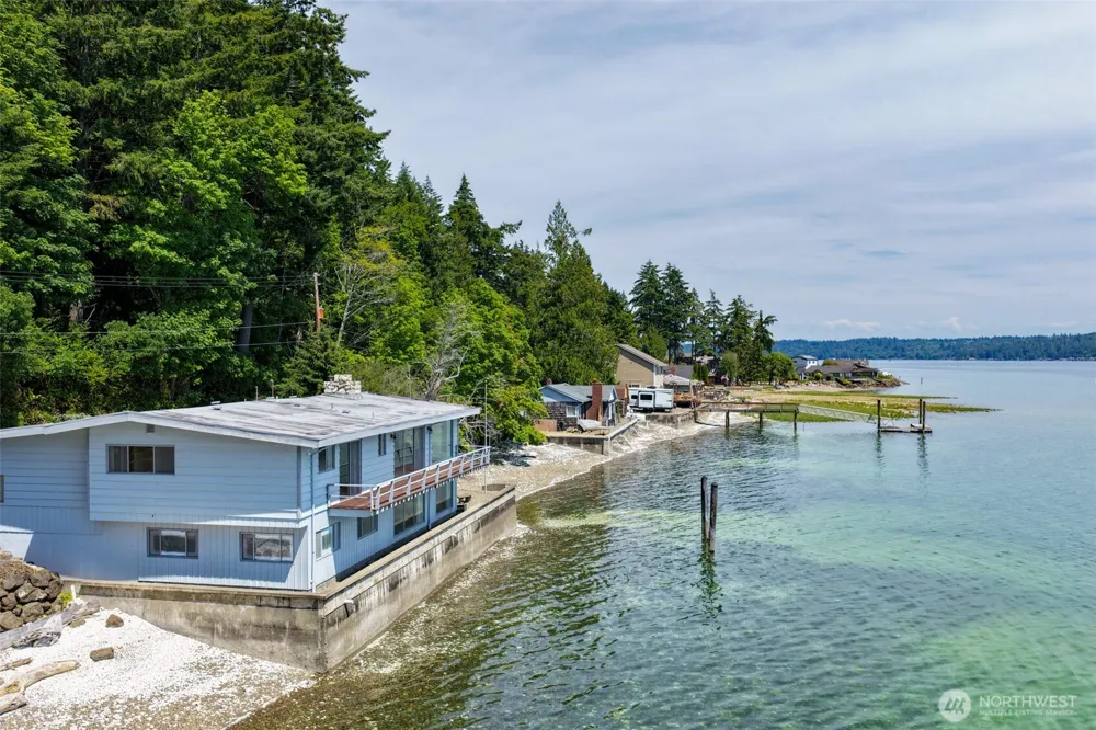 8361 NE North Shore Road Belfair, WA 98528