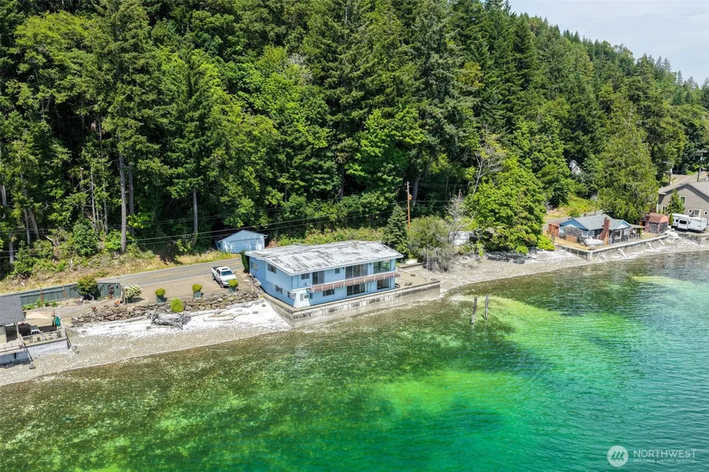8361 NE North Shore Road Belfair, WA 98528