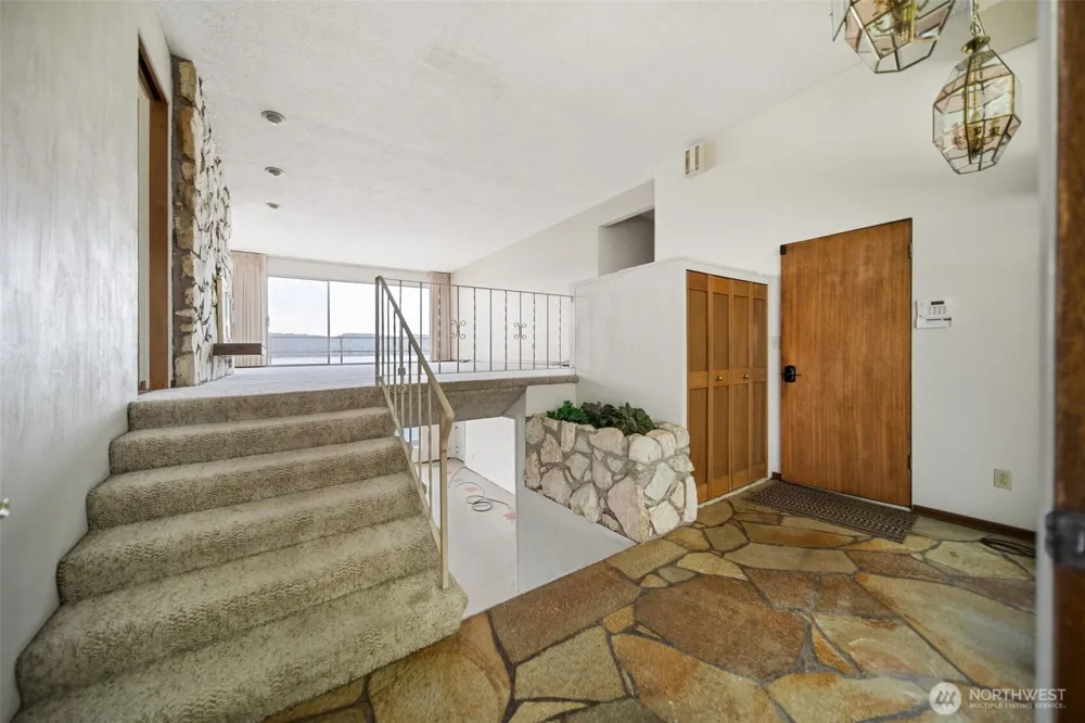 8361 NE North Shore Road Belfair, WA 98528