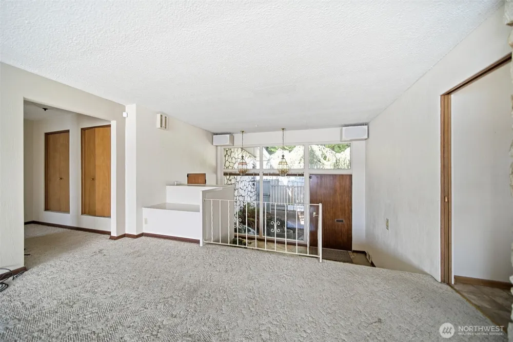 8361 NE North Shore Road Belfair, WA 98528