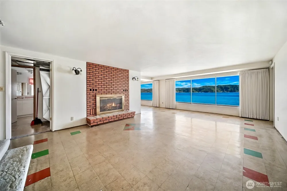 8361 NE North Shore Road Belfair, WA 98528
