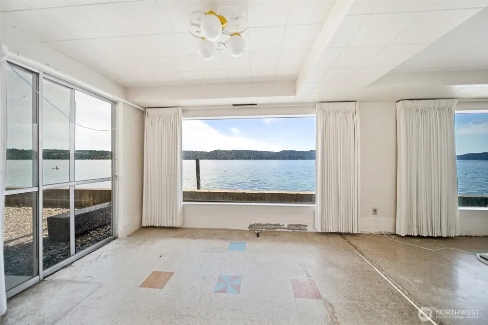 8361 NE North Shore Road Belfair, WA 98528