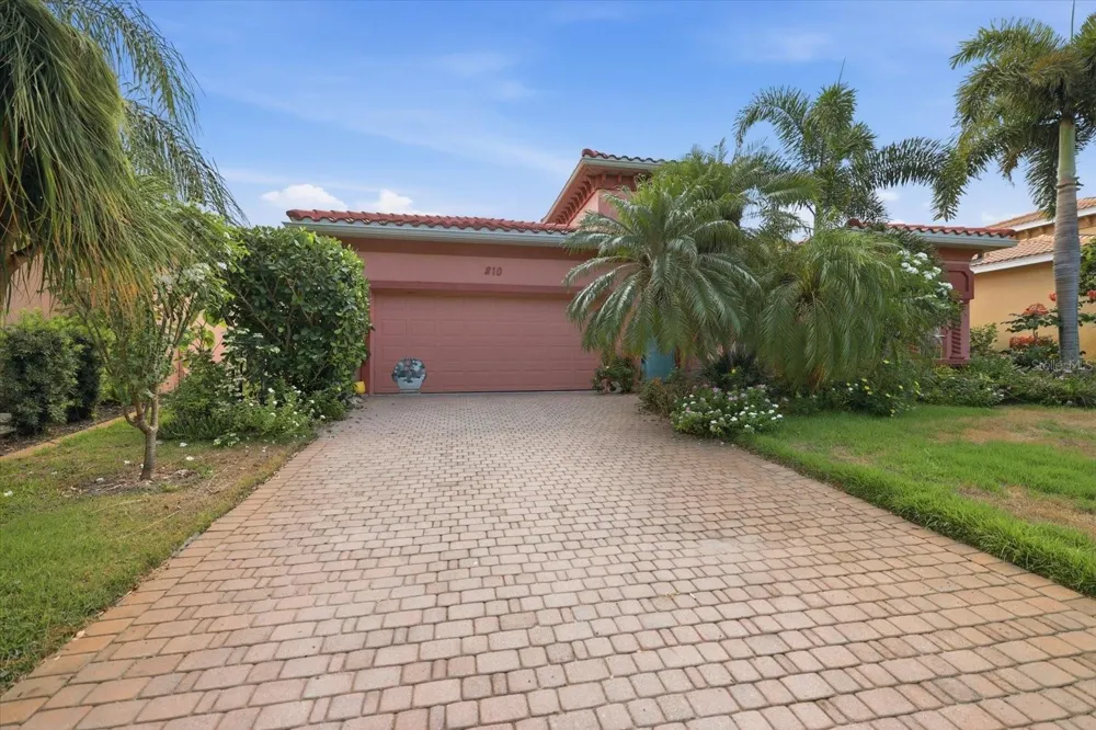 210 RIO TERRA Venice, FL 34285