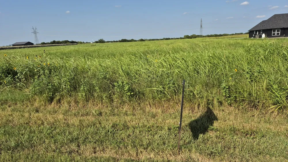 691 FARMER ROAD Ennis, TX 75119