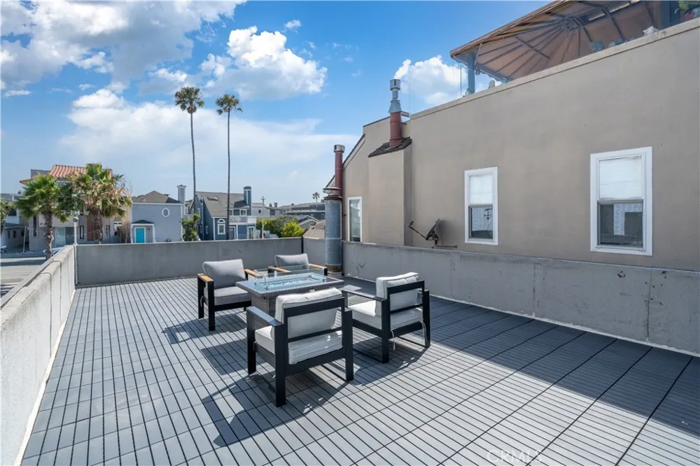 920 W Balboa Newport Beach, CA 92661