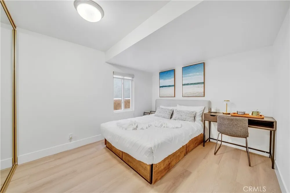 920 W Balboa Newport Beach, CA 92661