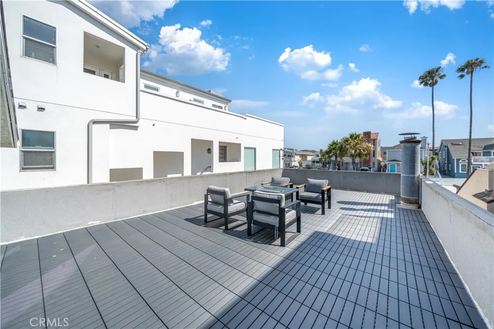 920 W Balboa Newport Beach, CA 92661