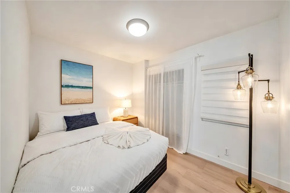 920 W Balboa Newport Beach, CA 92661