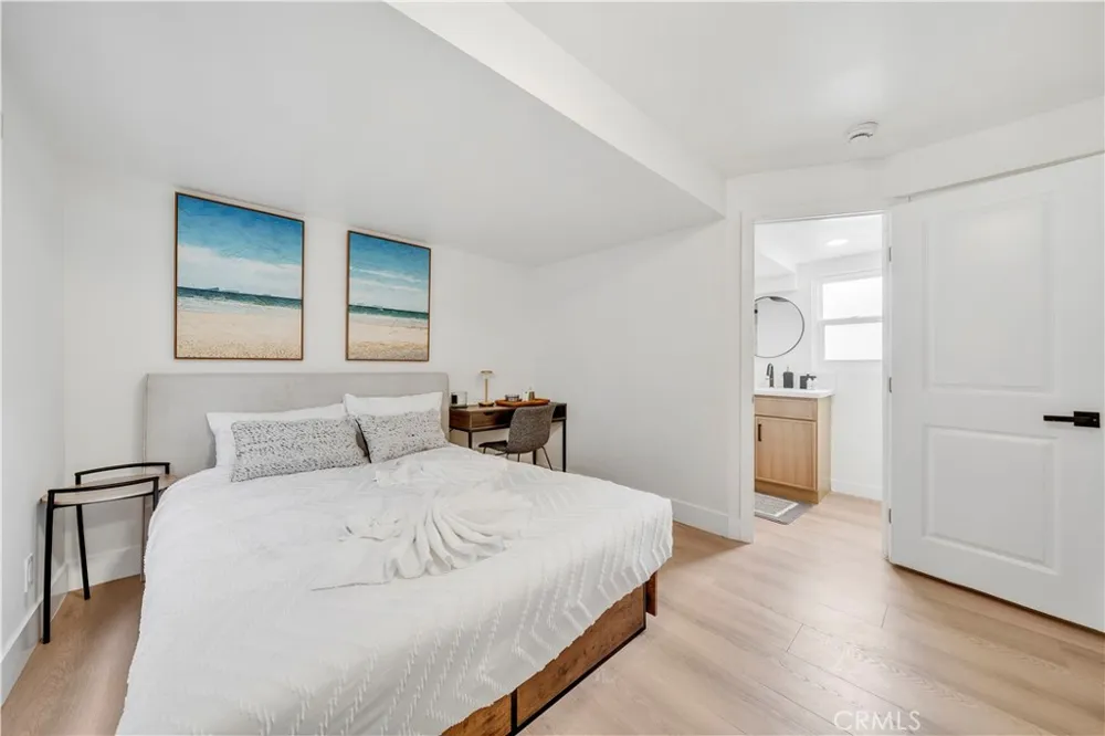 920 W Balboa Newport Beach, CA 92661