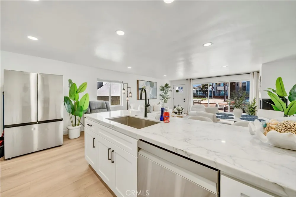 920 W Balboa Newport Beach, CA 92661